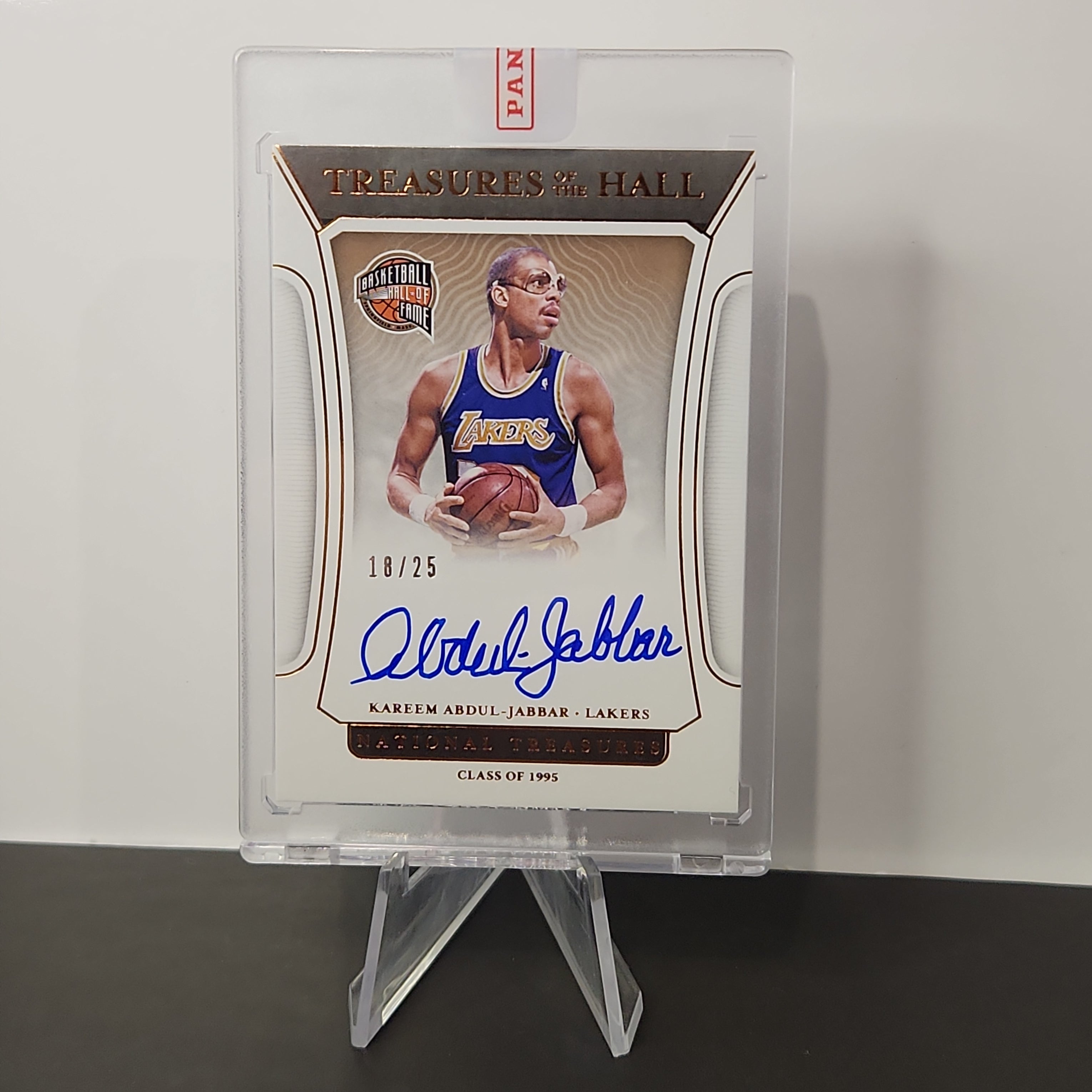 Kareem Abdul-Jabbar 2021/22 National Treasures Class of 1995 Auto **18/25** - Premium  from 1of1 Collectables - Just $550! Shop now at 1of1 Collectables