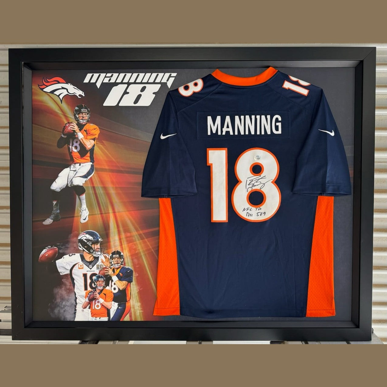 Payton Manning Denver Broncos Signed & Framed Jersey **FANATICS AUTHENTICATED** - 1of1 Collectables