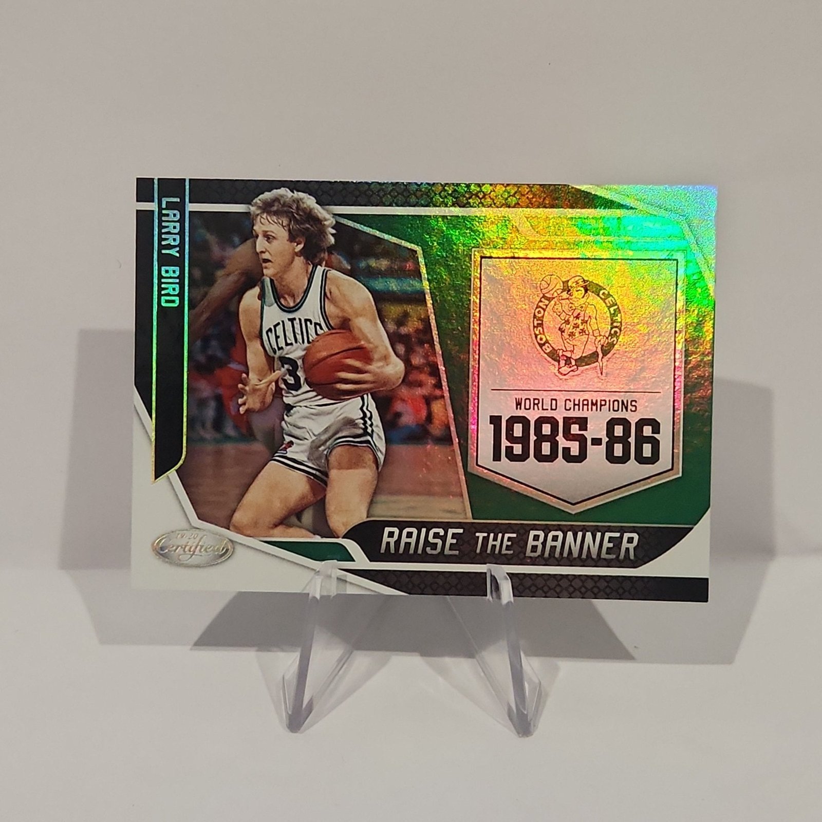 Larry Bird 2019/20 Certified Basketball Raise the Banner Refractor #30