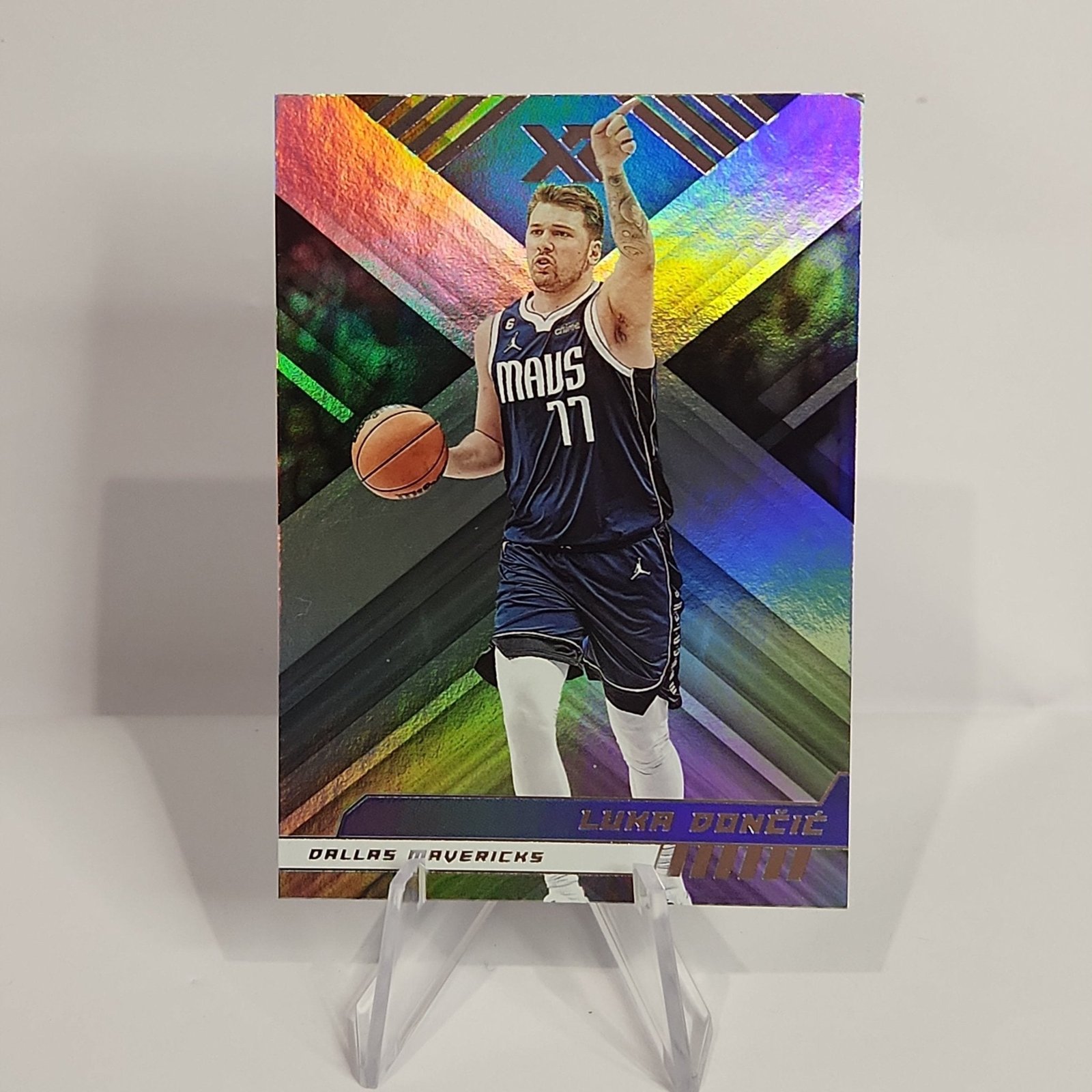 Luka Doncic 2022/23 Chronicles XR Silver Holo #300